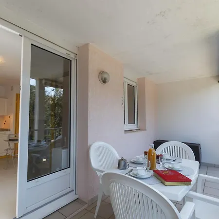 Апартаменты Les Sables D'or By Interhome *